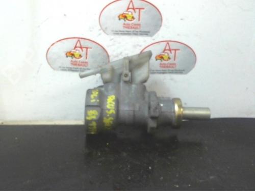 Maître-cylindre FORD FOCUS I (DAW, DBW) 1.8 Turbo DI / TDDi (90 hp) 13037646