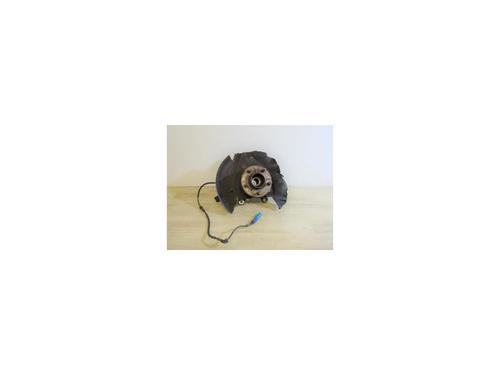 Used Right front steering knuckle LAND ROVER RANGE ROVER III (L322) 4.4 4x4 (286 hp) 13274850