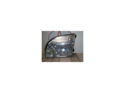 Used Left headlight NISSAN X-TRAIL I (T30) 2.2 Di 4x4 (114 hp) 23869938