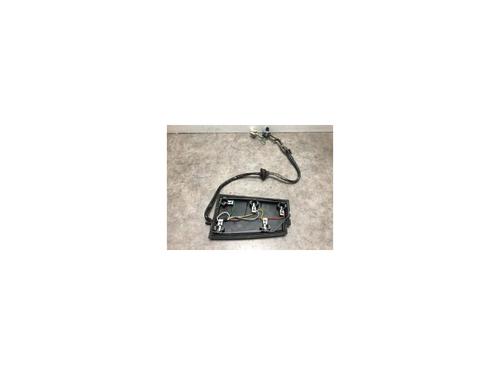 Used Licence plate light TOYOTA YARIS (_P13_) 1.5 Hybrid (NHP130_, NHP130) (101 hp) 20623842