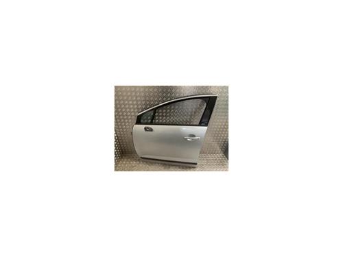 Used Left front door PEUGEOT 3008 I MPV (0U_) 1.6 HDi (112 hp) 26316839