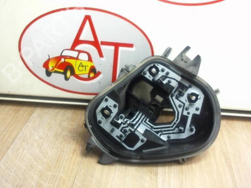 Used Licence plate light PEUGEOT 208 I (CA_, CC_) 1.4 HDi (68 hp) 13290347