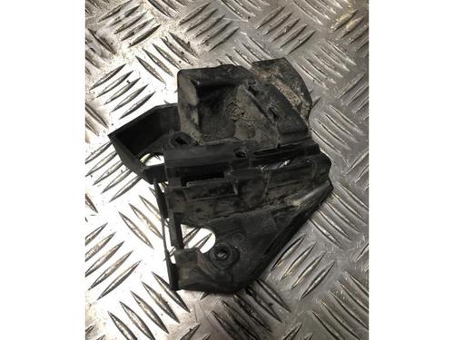 Front bumper bracket VOLVO C30 (533) 1.6 D | BP26460139C158 