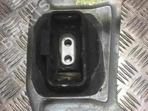 Used Engine mount Engine mount PEUGEOT 5008 II (MC_, MJ_, MR_, M4_) 1.5 BlueHDi 130 (MCYHZJ, MCYHZR, MCYHZX) (131 hp) 23179859 23179859