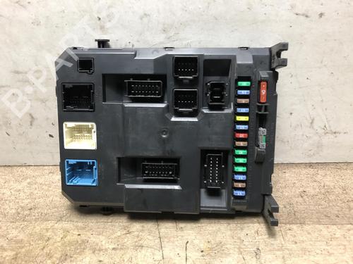 Used Fuse box CITROËN C3 II (SC_) 1.6 HDi (92 hp) 27563872