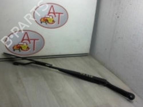 Used Front windshield wiper arm HYUNDAI SANTA FÉ I (SM) 2.0 CRDi 4x4 (113 hp) 13283273