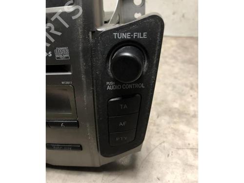 Radio TOYOTA YARIS (_P9_) 1.33 VVT-i (NSP90_, NSP90R) | BP20332132E6