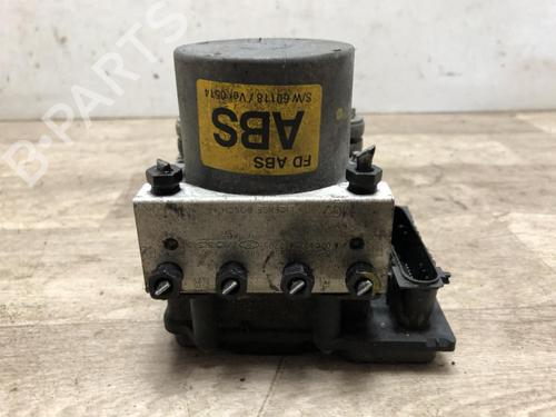 Used ABS pump HYUNDAI i30 (FD) 1.6 CRDi (90 hp) 23873201