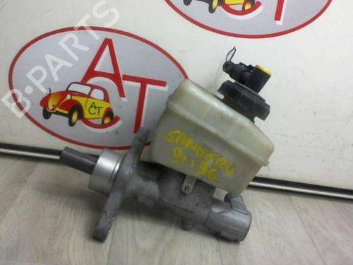 Used Brake master cylinder DACIA SANDERO 1.5 dCi (75 hp) 13276796