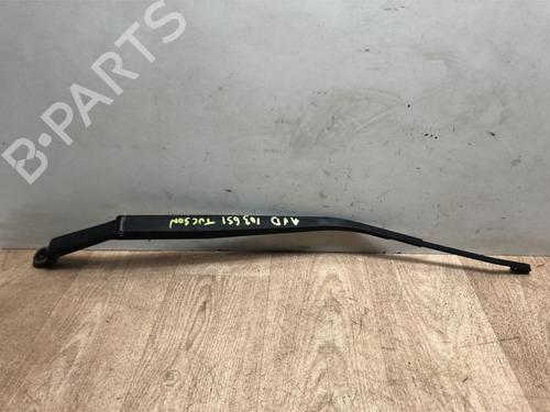 Used Front windshield wiper arm HYUNDAI TUCSON (JM) 2.0 CRDi All-wheel Drive (113 hp) 20629945