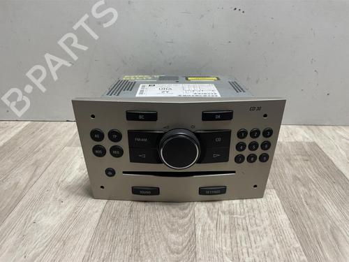 Bilradio OPEL ASTRA H (A04) 1.9 CDTI 16V (L48) (120 hp) 13375266