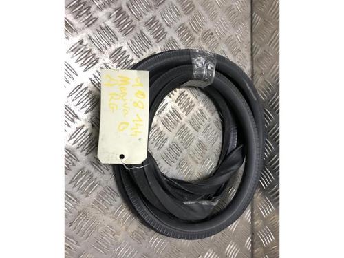 Rubber door seal OPEL MERIVA B MPV (S10) 1.4 (75) | BP27558171C142 