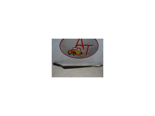 Used Front windshield wiper arm NISSAN ALMERA TINO (V10) 2.2 dCi (112 hp) 20632073