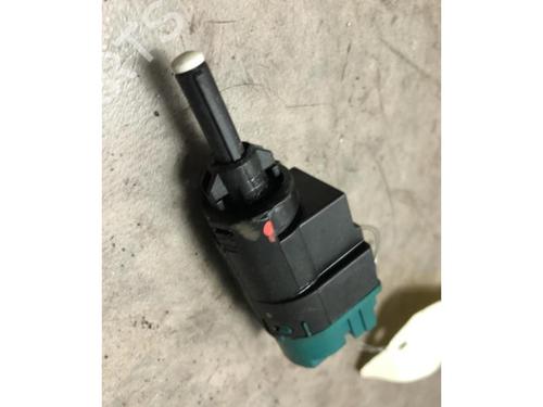 Switch RENAULT CLIO V (B7_) 1.3 TCe 130 (B7MF) | BP20633616I30 