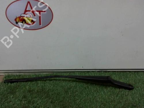 Used Front windshield wiper arm AUDI A6 C7 Avant (4G5, 4GD) 2.0 TDI (177 hp) 25298474