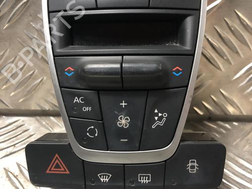 Used Climate control RENAULT LAGUNA III (BT0/1) 1.5 dCi (BT00, BT0A, BT0T, BT1J) (110 hp) 31200761