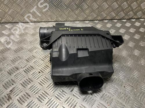 Used Air filter box RENAULT TWINGO II (CN0_) 1.2 Turbo (CN0C, CN0F) (100 hp) 32147372