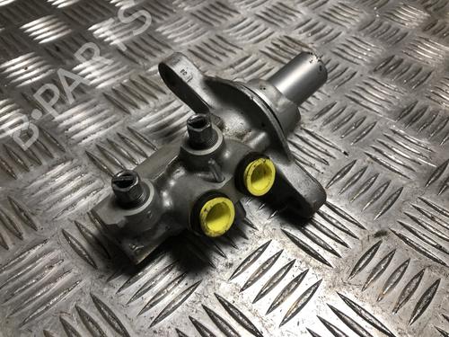 Used Brake master cylinder Brake master cylinder PEUGEOT 5008 II (MC_, MJ_, MR_, M4_) 1.5 BlueHDi 130 (MCYHZJ, MCYHZR, MCYHZX) (131 hp) 34251307 34251307