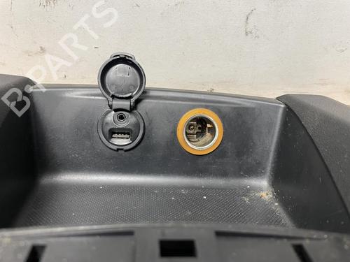 Used Middle console CITROËN C4 II (NC_) 1.6 HDi 90 (92 hp) 31187096