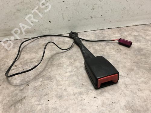 Used Seat buckle FORD FIESTA VI (CB1, CCN) 1.4 TDCi (68 hp) 23109611