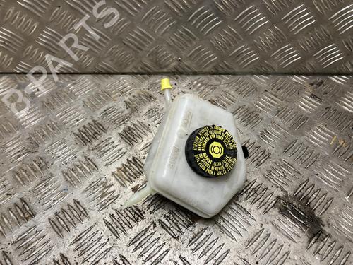 Depósito del líquido de frenos BMW 1 (F21) 116 d (116 hp) 31186365