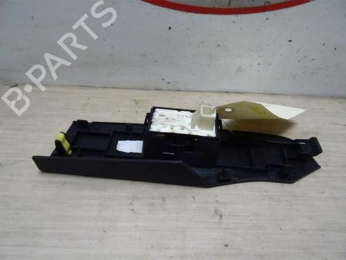 Right front window switch TOYOTA AURIS Estate (_E18_) 1.8 Hybrid (ZWE186_, ZWE186R, ZWE186H) | BP20627427I26 