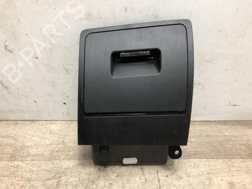 Cup/Object holder BMW 5 Touring (E61) 525 d | BP23872573I37