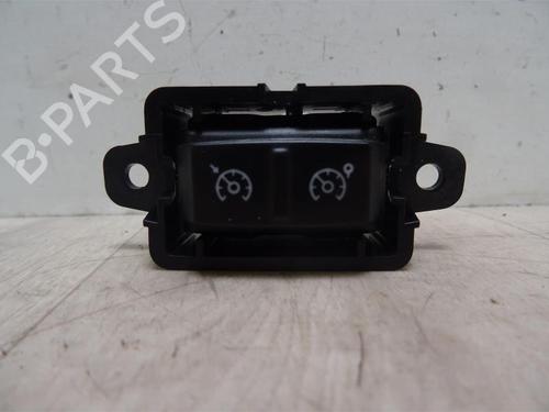 Switch RENAULT MEGANE IV Hatchback (B9A/M/N_) 1.5 dCi 110 (B9A3) | BP23186451I30 