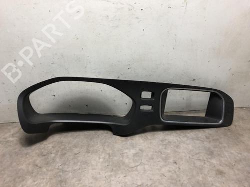 andre-volvo-v40-hatchback-525-t2-gtdi-2012-2013-2014-2015-2016-2017-2018-2019-20623751 main image