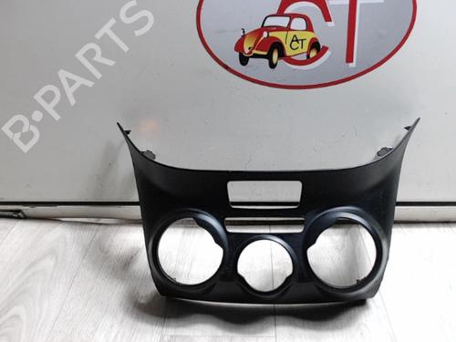 Used Middle console PEUGEOT 208 I (CA_, CC_) 1.4 HDi (68 hp) 29523977