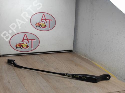 Used Front windshield wiper arm PEUGEOT 2008 I (CU_) 1.6 BlueHDi 75 (75 hp) 13279294