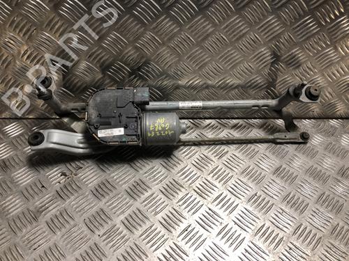 Used Front wiper motor Front wiper motor VW GOLF VII (5G1, BQ1, BE1, BE2) 1.6 TDI (105 hp) 34415821 34415821