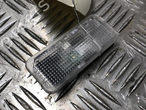 Plafonnier PEUGEOT 5008 II (MC_, MJ_, MR_, M4_) 2.0 BlueHDi 150 (MJAHXW, MJAHXH, MJAHXN, MJAHXV, MJAHXG) (150 hp) 31199290