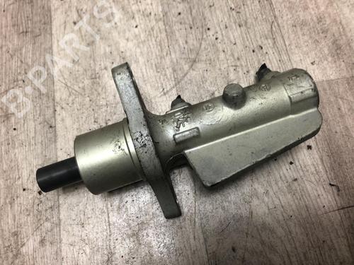 Used Brake master cylinder VOLVO S40 II (544) 1.6 D (110 hp) 20619013