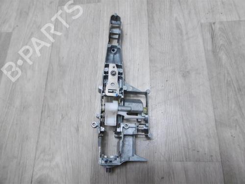 Używane Klamka zewnętrzna drzwi przednich prawych PEUGEOT 208 I (CA_, CC_) 1.6 HDi (114 hp) 12972883