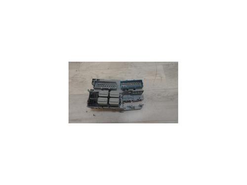 Used Fuse box OPEL TIGRA TwinTop (X04) 1.4 (R97) (90 hp) 28286838