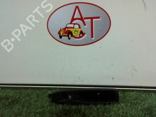 Used Right rear window switch RENAULT CAPTUR I (J5_, H5_) 1.5 dCi 90 (J5N4, J5M5, J5MW, J5M6, J5AL, J5AJ) (90 hp) 22790968