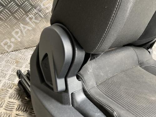 Right front seat FORD B-MAX (JK) 1.6 TDCi | BP31196472C16