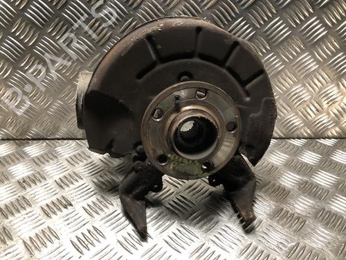 Fusée avant gauche VW POLO IV (9N_, 9A_) 1.2 12V (64 hp) 33115728