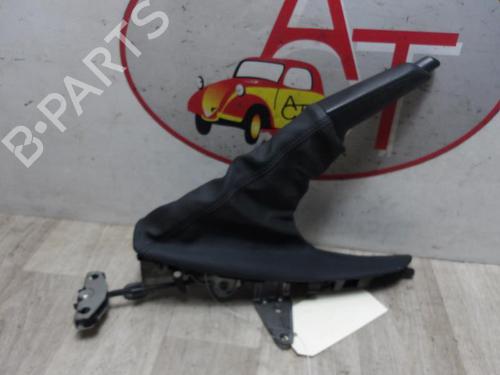 håndbremse BMW 1 (E87) 116 i (115 hp) 13221915