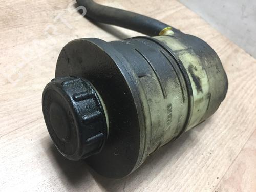 Used Power steering reservoir PEUGEOT EXPERT Van (222) 2.0 HDI (94 hp) 13120695