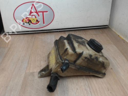 Used Power steering reservoir Power steering reservoir PEUGEOT 306 (7B, N3, N5) 1.9 STD (69 hp) 13136342 13136342