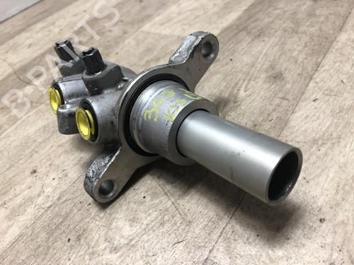 Used Brake master cylinder PEUGEOT 308 II (LB_, LP_, LW_, LH_, L3_) 1.6 BlueHDi 120 (120 hp) 20630130