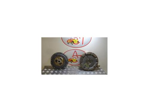 Volant Moteur TOYOTA YARIS (_P13_) 1.5 Hybrid (NHP130_, NHP130) (101 hp) 13222008