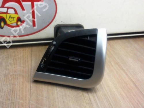 Used Air vent PEUGEOT 206+ (2L_, 2M_) 1.4 HDi eco 70 (68 hp) 13133755