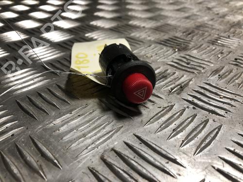 Used Warning switch LADA NIVA Closed Off-Road Vehicle (2121, 2131) 1700 i 4x4 (21213, 21214) (83 hp) 33018202