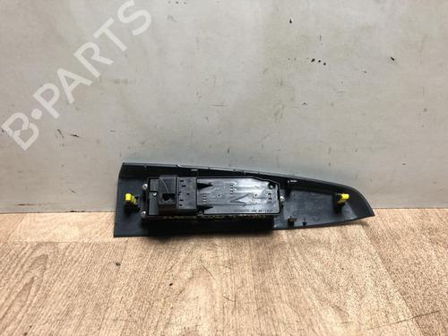 Used Left front window switch TOYOTA HILUX VII Pickup (_N1_, _N2_, _N3_) 2.5 D-4D 4WD (KUN25) (144 hp) 13280430