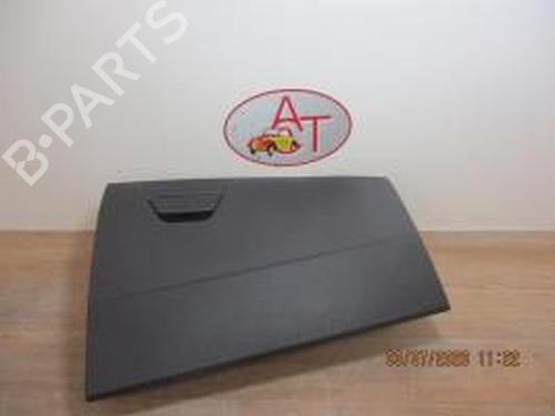 Used Glove box FORD FOCUS III 1.0 EcoBoost (100 hp) 29430464