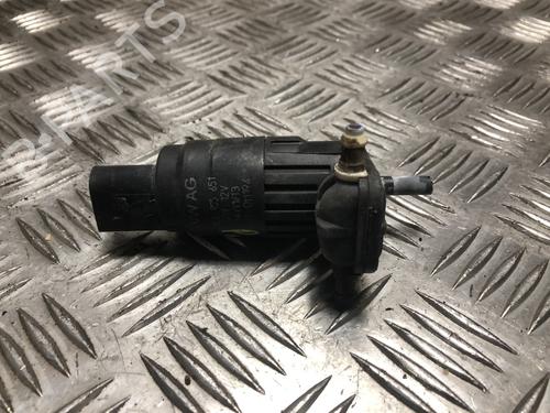 Used Washer pump Washer pump VW POLO V (6R1, 6C1) 1.6 TDI (90 hp) 33871954 33871954