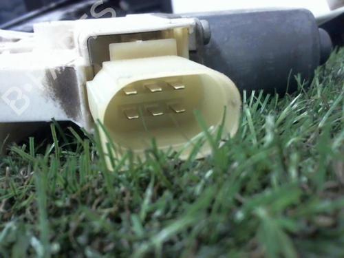 Front right window mechanism BMW 1 (E87) 118 d | BP31185708C23 